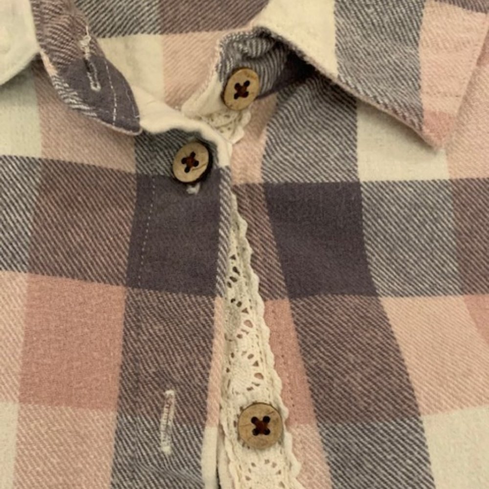 Shyanne Flannel Shirt with Lace Detail - Picture 7 of 9